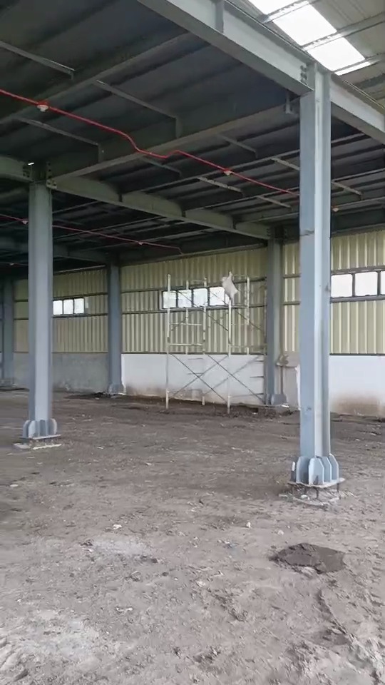Steel column base and wall enclosure view inside a Philippines steel warehouse